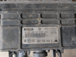 Kompjuter motora Golf 032906026g