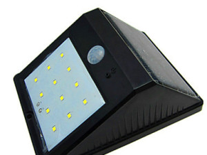 LED LAMPA ZIDNA NA SOLARNO PUNJENJE   BATERIJA
