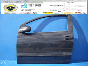 VW Fox 2010-prednja lijeva vrata (ostali dijelovi)