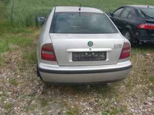 Skoda Octavia 1999 2000 1.9 66kw dijelovi