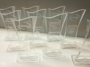 Pleksiglas trofeji
