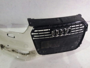 Prednji branik audi a1