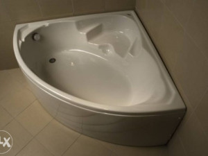 Kada ugaona Atina 125x125 sa oblogom za kupatilo