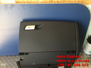 Ladica Audi A6 4G 2013.