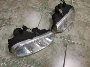 Far Alfa Romeo 156 farovi lijevi desni dijelovi