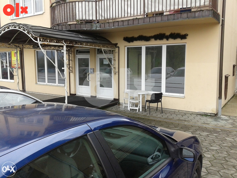 Izdajem poslovni prostor za kozmetički salon ili nešto slično
