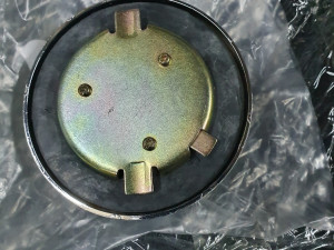 Cep za rezervar kamiona plasticni sa kljucem