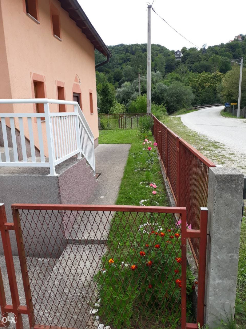Izdajem vikendicu na Glavaticevu