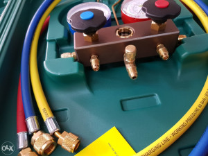 Manometri za freon R32 i R 410 Refco 065 566 141 Banja