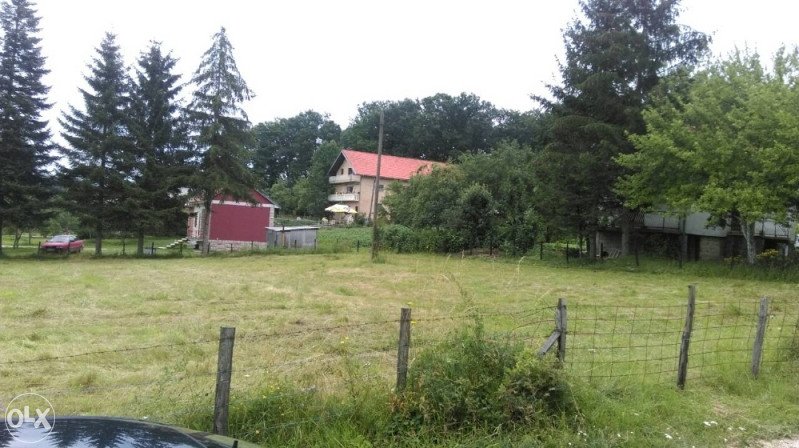 Zemljište parcela 1200m2 ili dvije po 600m2 3