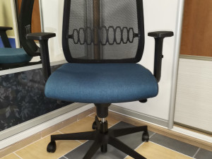 KANCELARIJSKA RADNA STOLICA M241 SM5/P5/BR26/L3/T1