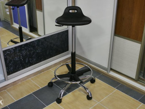 M620/PU/Y/Y/C/L5/T1/O KANCELARIJSKA STOLICA