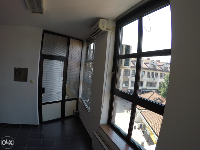 Poslovni prostor 25m2 u strogom centru Banja Luke 3
