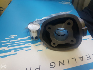 Cilindar i klip za minareli yamahu aerox