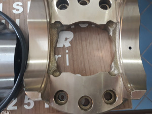 Komatsu dijelovi pumpi