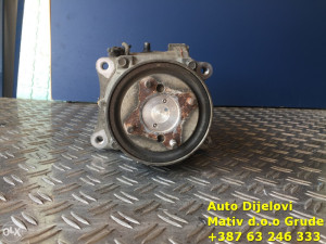 Diferencijal Toyota RAV4 2,2 D4D 2007.