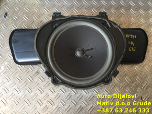 Subwoofer Mercedes S klasa w221 2009.