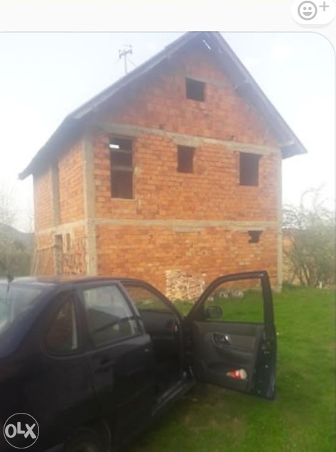 Kuca na prodaju BRATUNAC 4