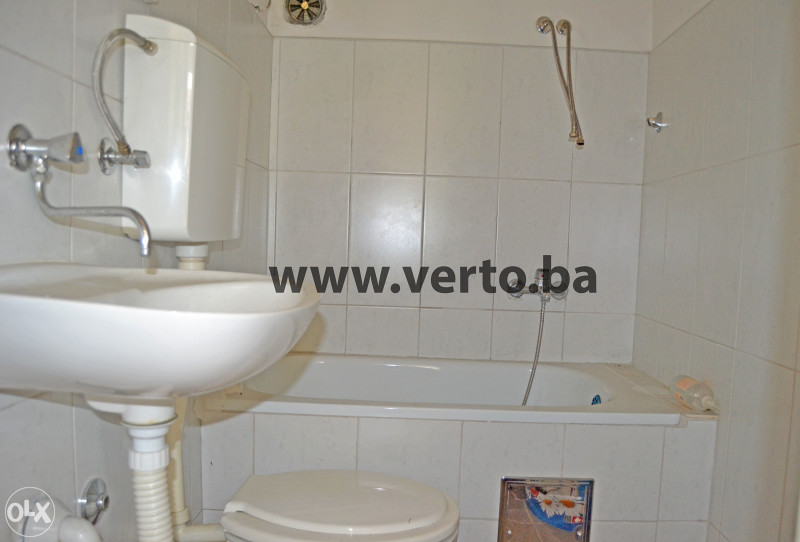 Kuća 68 m2, izgrađena na parceli 334 m2, Tuzla 11