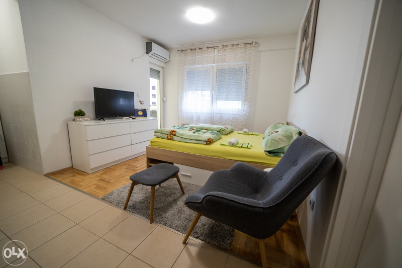 STAN NA DAN BANJA LUKA Apartman izdavanje Bazen 4