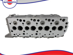 Glava motora Pajero 2.5  4d56