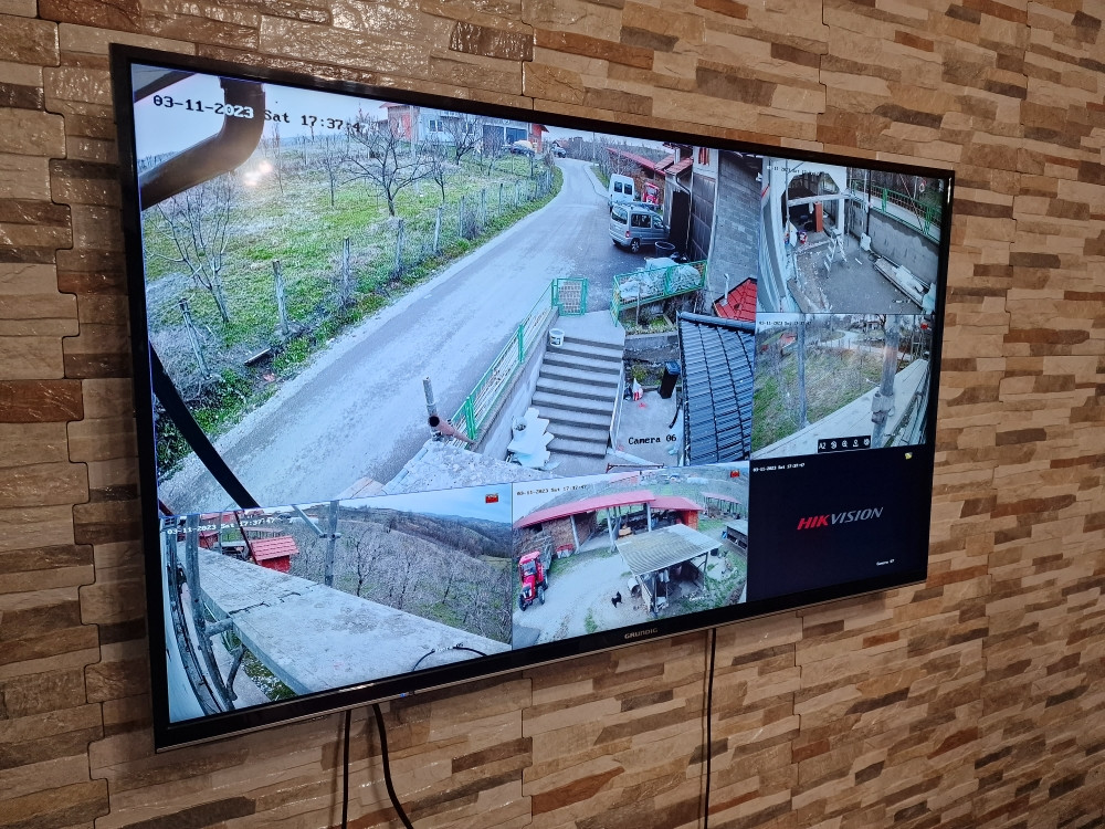 POVOLJNO HIKVISION NOC U BOJI KAMERE 2.0VIDEO NADZOR set ugradnja