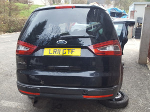 Ford galaxy zadnja hauba