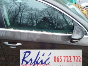 VW PASSAT 7 VII DIJELOVI PREDNJA DESNA VRATA