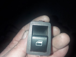 Prekidac podizaca zadnji bmw e46