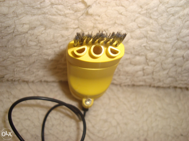 640. USB usisivač za tastaturu