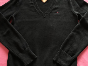 TOMMY HILFIGER ZENSKI DZEMPER VEL. M