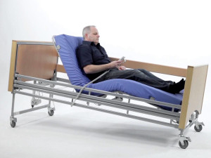 062 986 941 - ELEKTRIČNI MEDICINSKI BOLNIČKI KREVET