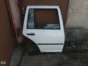zadnja desna vrata golf 4 karavan