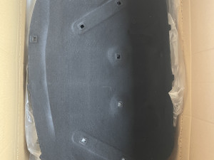 Izolacija Haube VW Golf 5 V SA KOPCAMA NOVO