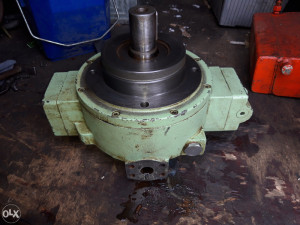 hidraulicna pumpa velika