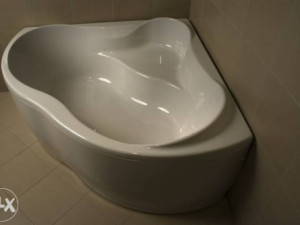 Kada ugaona Verona 143x143 sa oblogom sve za kupatilo