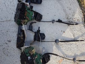 Unutrasnje brave Passat-Pasat 5+ 065/775-822