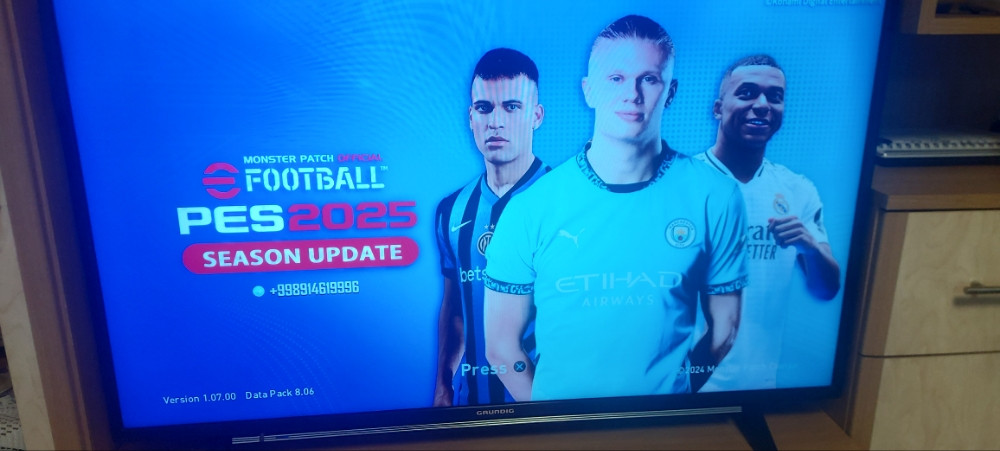 Ps4 500gb cipovan 30 igara Fifa 25 Pes 25 Gta v