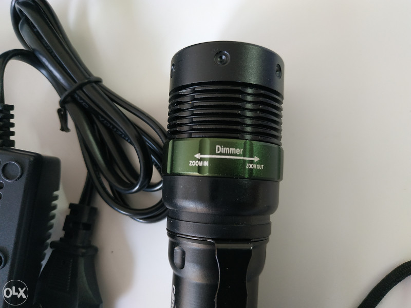 Canwelum High-power CREE LED lampa+18650 punjač