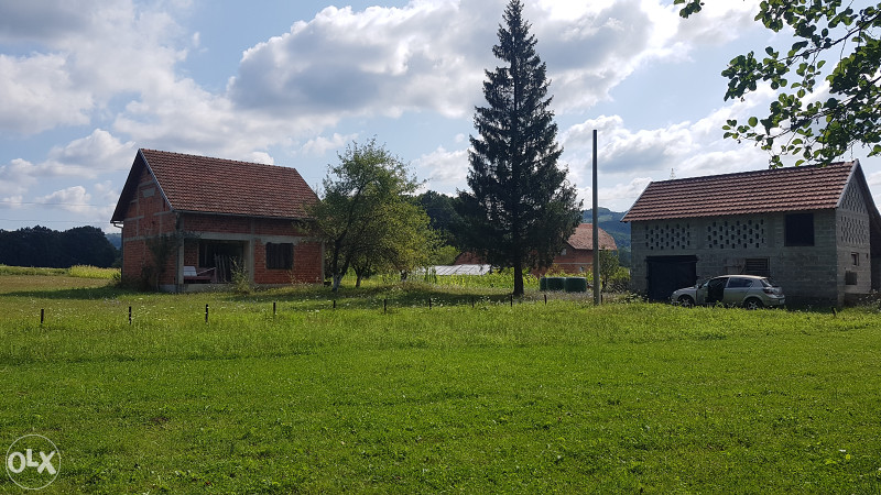 Kuća s okućnicom 18,700 m2,  Sanski Most, Kijevo