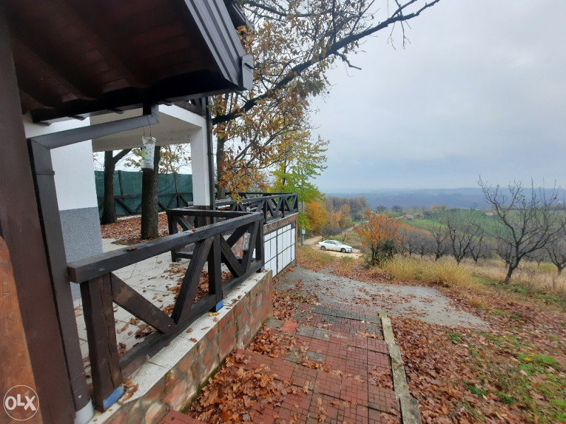 POVOLJNO Vikendica sa 30.000m2 vićnjaka na prelijepoj lokaciji 17