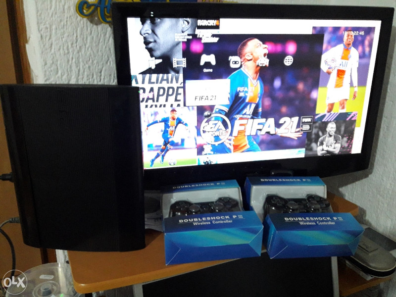Ps3 super slim 160gb cipovan 20igara pes 22 gta v