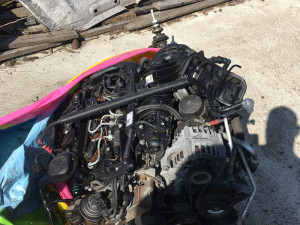 Bmw motor u djelovima rastavljen N47 e90 e87