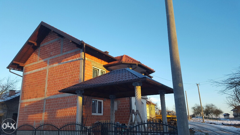 Oluci, lajsne, krovopokrivanje