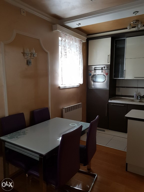 Namješten stan sa garažom i ostavom, Petrićevac 8