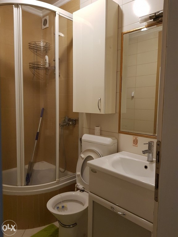 Namješten stan sa garažom i ostavom, Petrićevac 10