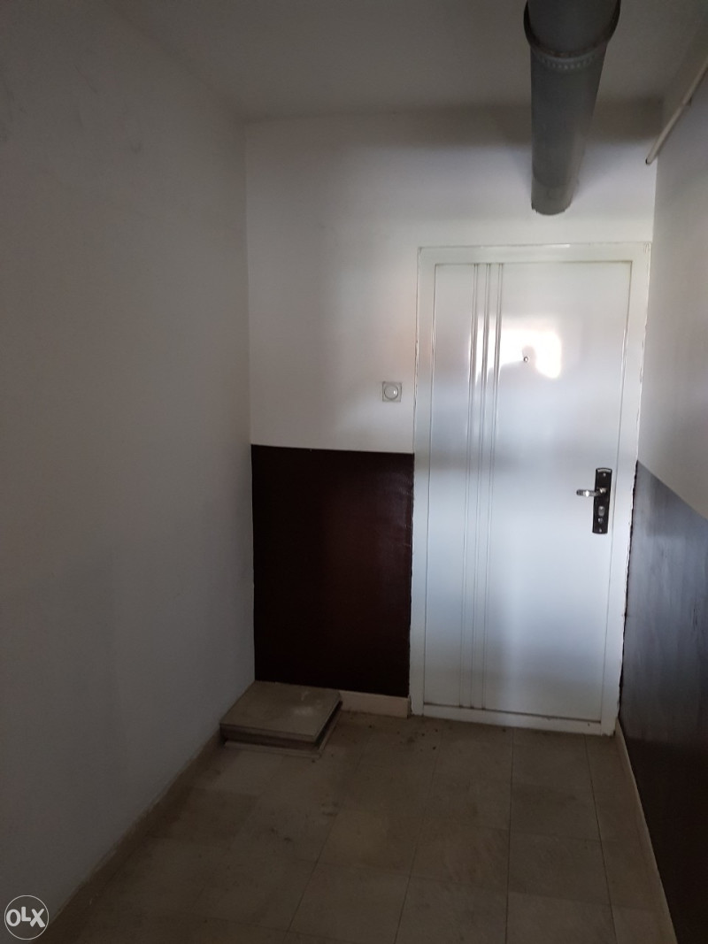 Namješten stan sa garažom i ostavom, Petrićevac 19