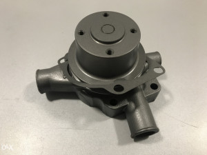 Traktor imt 539 vodena pumpa