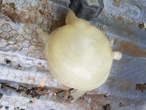 Posuda vode Peugeot-Pezo 307 065/775-822