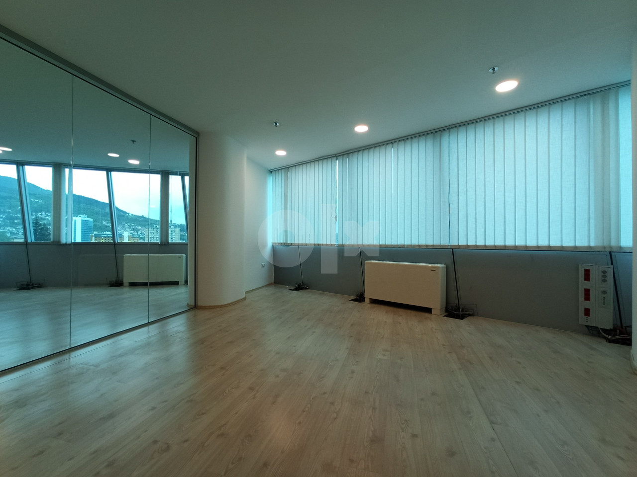 NAJAM POSLOVNI PROSTORI 30-300m2 9